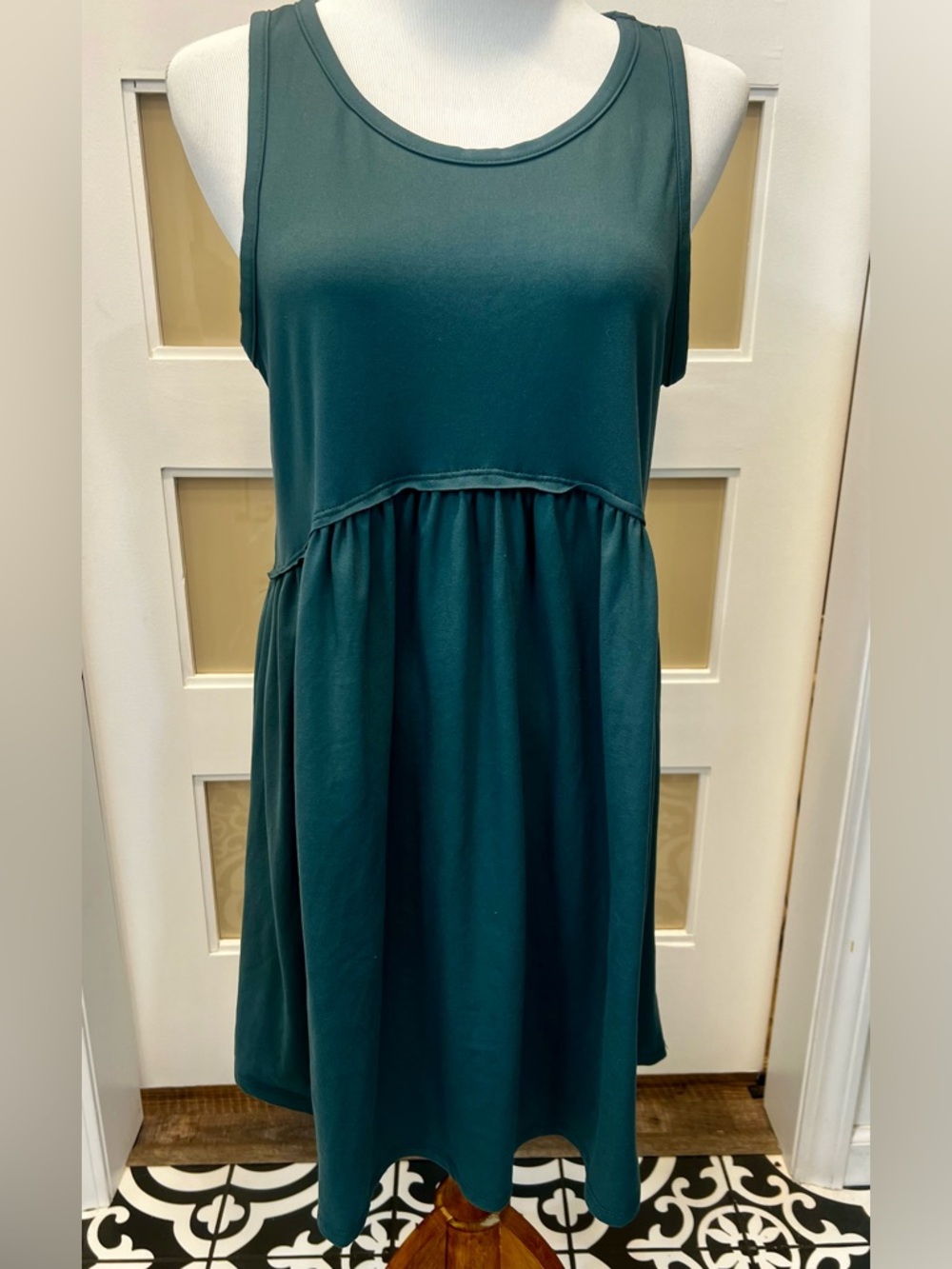 Entro Sleeveless Dress Size S